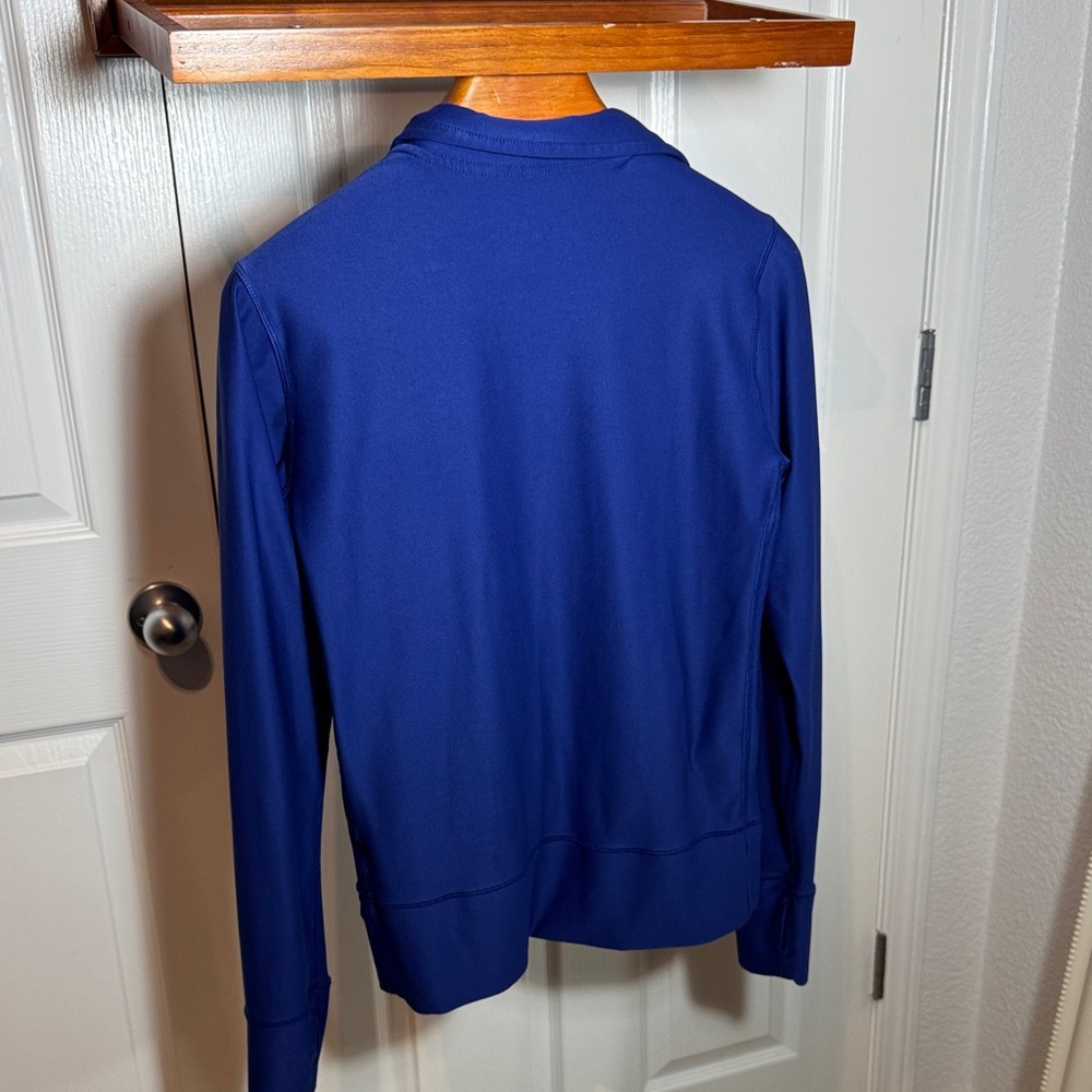 Nike Dri-Fit women’s Royal Blue Performance Jacket full zip up. - Picture 5 of 6